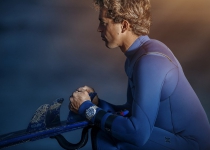 遨游深海 跨越时区 TAG HEUER泰格豪雅竞潜系列（AQUARACER）PROFESSIONAL 300日历型腕表和两地时腕表重磅发布