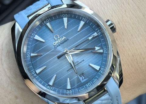欧米茄海马at150  夏天就得戴summer blue