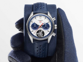 TAG Heuer泰格豪雅推出卡莱拉系列白蓝限量版陀飞轮计时腕表