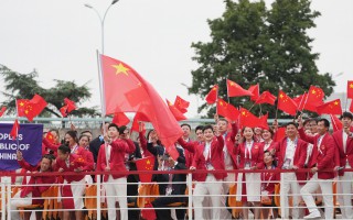 马龙佩戴欧米茄腕表开启荣耀与传承的巴黎奥运之旅