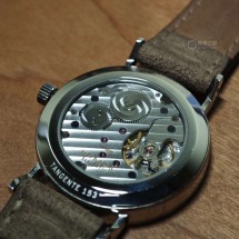 迷上手卷德国芯  入手简约的NOMOS TANGENTE