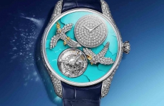 蒂芙尼发布全新让·史隆伯杰高级珠宝系列 Bird on a Flying Tourbillon飞行陀飞轮腕表，“石上鸟”腕表与“金鱼”腕表