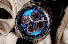 西铁城推出Promaster Tsuno Chrono Racer AV0088-01L限量版腕表