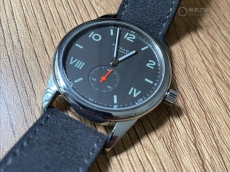 认证人生中第一块机械表  Nomos club736