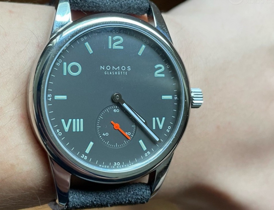 认证人生中第一块机械表  Nomos club736