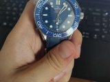 冲动了但是很值得  欧米茄海马300蓝胶