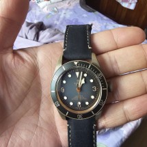 一直潜水直到拥有“潜水”  雅典表 潜水 DIVER 42 