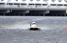 上海表见证2024年世界F1H2O摩托艇锦标赛中国上海大奖赛