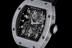 探秘RICHARD MILLE：陀飞轮工艺与创新材质的完美融合