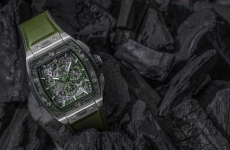 Hublot宇舶表推出Spirit of Big Bang Titanium Green Carbon腕表