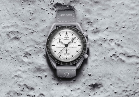 MOONSWATCH 致敬欧米茄超霸腕表（OMEGA SPEEDMASTER） 