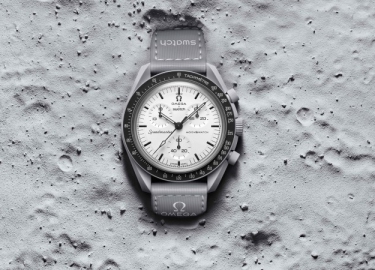 MOONSWATCH 致敬歐米茄超霸腕表（OMEGA SPEEDMASTER） 