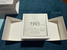 三只白面计时  Swatch欧米茄1965联名款开箱