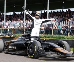 沙夫豪森IWC万国表携手即将上映的合作影片《F1》亮相古德伍德会员会议