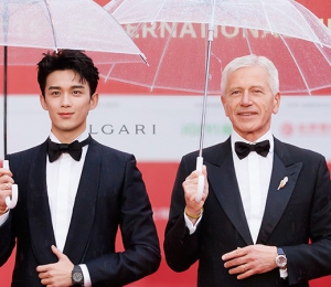 第十五届北京国际电影节璀璨开幕 BVLGARI 宝格丽携手群星闪耀开幕式红毯