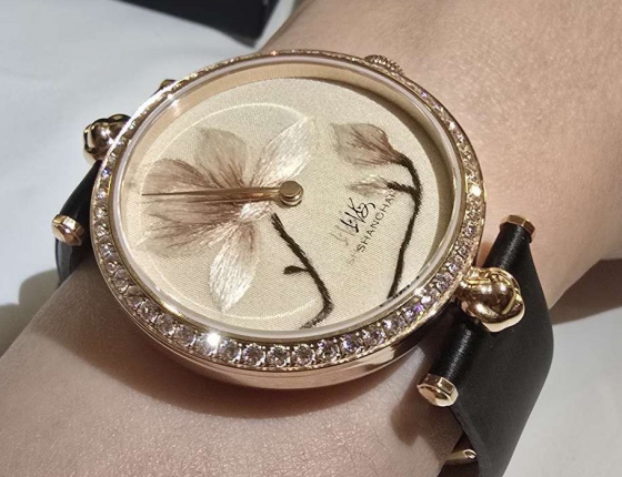 中式美学细节满满  上海表摩登玉兰首发 