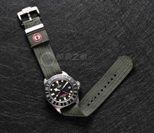钛壳GMT＋联名，帝舵这块表怎么做到这么刚？