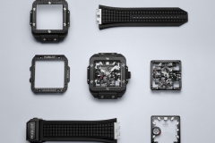 HUBLOT宇舶表重磅发布SQUARE BANG 陀飞轮四日动力储存腕表 为陀飞轮再添全新维度