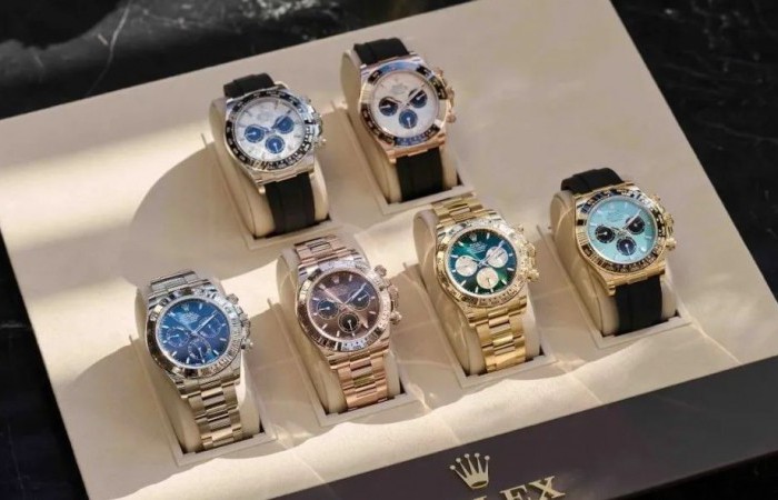 一个月暴跌40万，劳力士的天又塌了