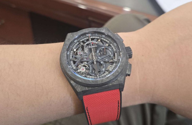 时隔多年  再次购入真力时碳纤维DEFY