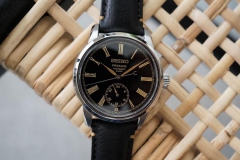 精工推出Presage Classic Series Craftsmanship Urushi SPB499漆艺腕表