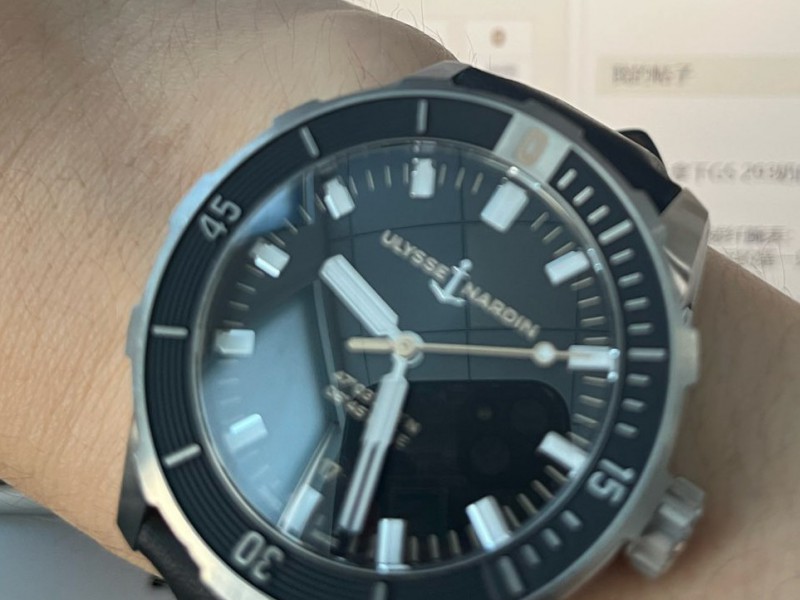 夏天我的最佳拍档  雅典表 潜水 DIVER 42 MM