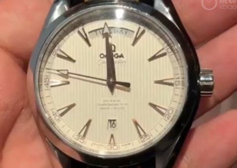父母将它传给了我  欧米茄海马150 day date