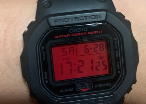 血鹤红GW-B5600AR-1PR  卡西欧 G-SHOCK 主题