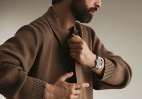 Hublot宇舶表瞩目发布灰褐色款 经典融合ESSENTIAL腕表