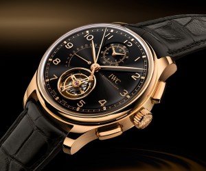 IWC万国表发布葡萄牙系列陀飞轮逆跳计时腕表 搭配18K ARMOR GOLD®硬金材质与曜石黑表盘