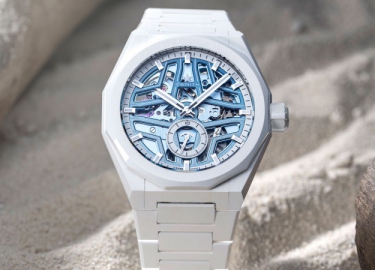 ZENITH真力时与TIME+TIDE联袂呈献 SURFER限量版腕表三部曲终章之作—— DEFY巅峰系列WHITE SURFER镂空天际腕表陶瓷款