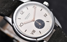 万元入手德系精工，还是看NOMOS小三针