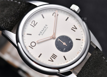 万元入手德系精工，还是看NOMOS小三针