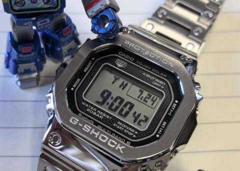 戴上它仿佛进入战斗状态  卡西欧经典GMW-B5000