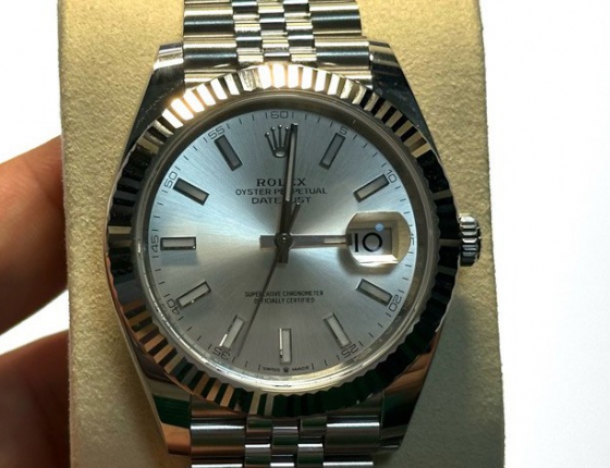 30岁送自己的一个小礼物  劳力士Datejust 41mm 银盘