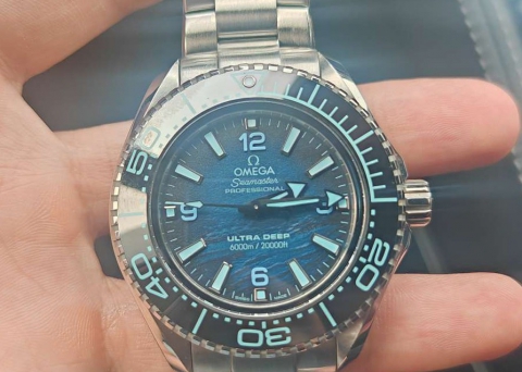 我心中最帅的潜水表  欧米茄海马海洋宇宙600