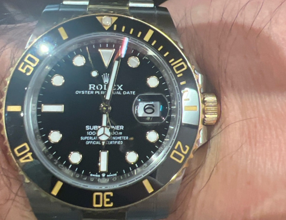 间金黑到手真的帅  劳力士潜航者日历型