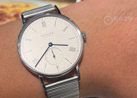简约简单气质非凡  NOMOS 路德希 205