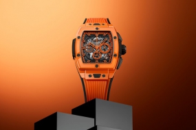 HUBLOT宇舶表推出首次在BIG BANG灵魂腕表中运用 橙色陶瓷和雾面碳纤维材质的新作