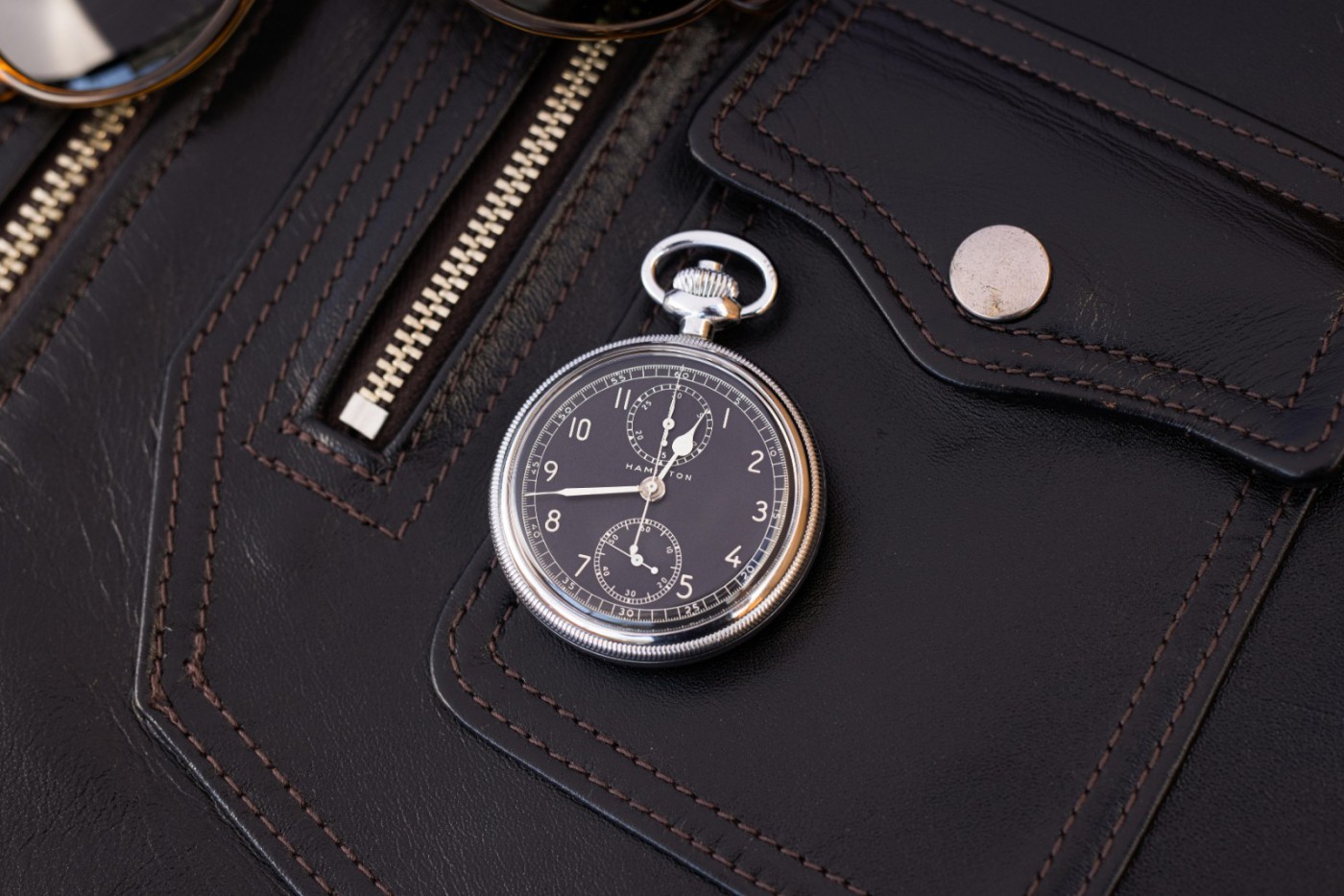 Hamilton_Model_23_pocket_watch_Lifestyle_2_Digital_Resolution___JPEG___72_DPI_11748.jpg